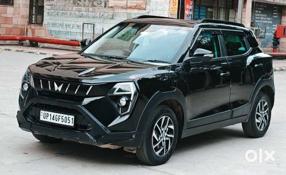 Mahindra Xuv 3xo Ax5 Pm Mt, 2024, Petrol