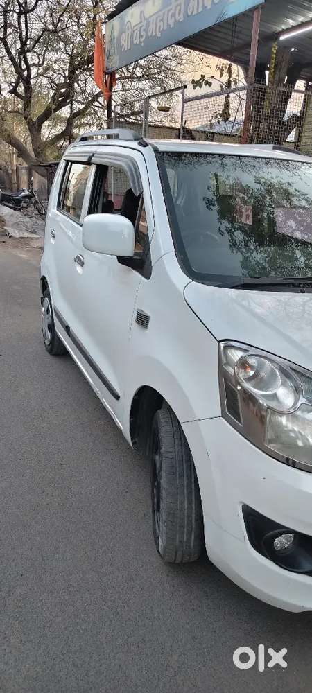 Vxi 4 Power Window Abs 4 Tyre 80% Top Model Back Wiper Back Cameraled