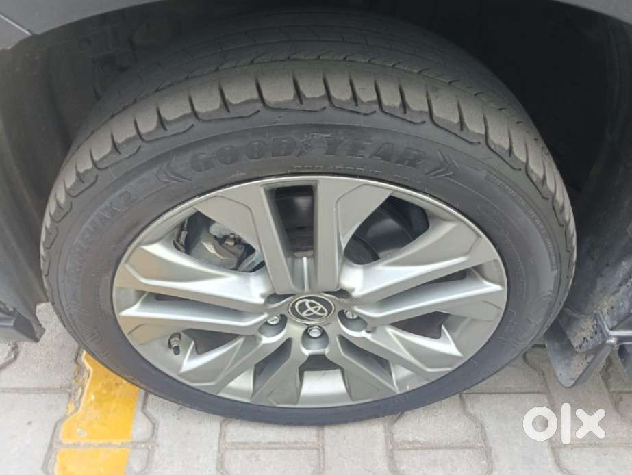 Toyota Innova Hycross 2.0 Zx (o) Hybrid 7 Str, 2024, Diesel