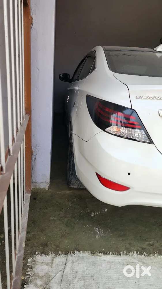 Hyundai Fluidic Verna 2014 Petrol 67000 Km Driven