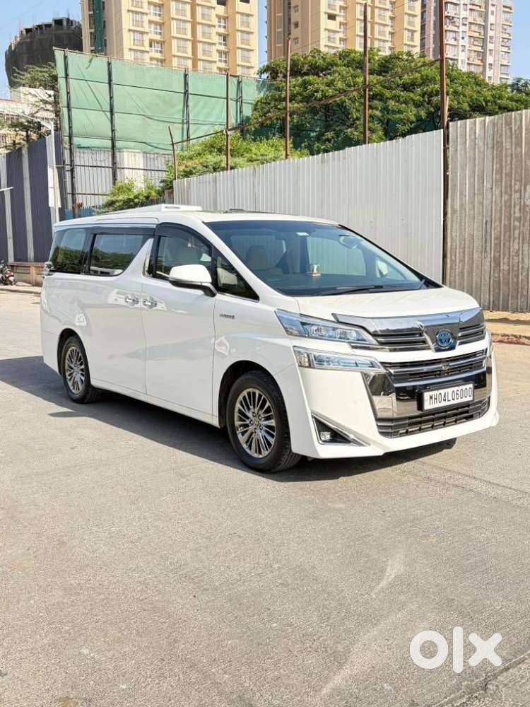 Toyota Vellfire 2.5 Hybrid, 2023, Petrol