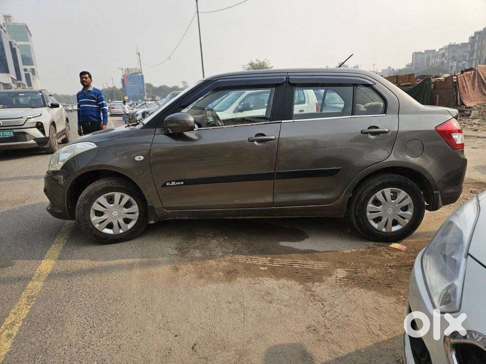 Maruti Suzuki Swift Dzire Lxi Optional-o, 2016, Cng & Hybrids