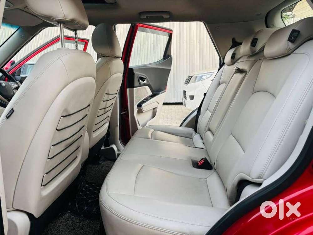 Mahindra Xuv300 W8 Option, 2023, Petrol