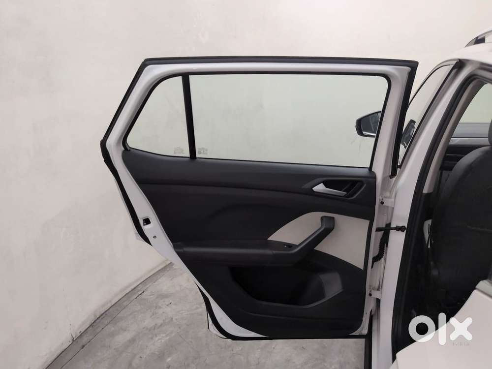 Volkswagen Taigun Topline 1.0 Tsi At (electric Seats), 2022, Petrol