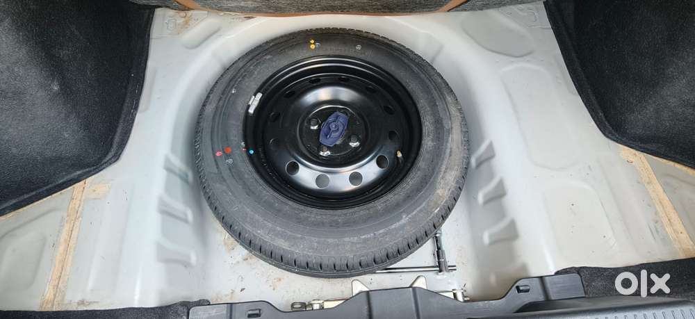 Maruti Suzuki Swift Dzire 2015-2017 1.2 Vxi, 2017, Petrol