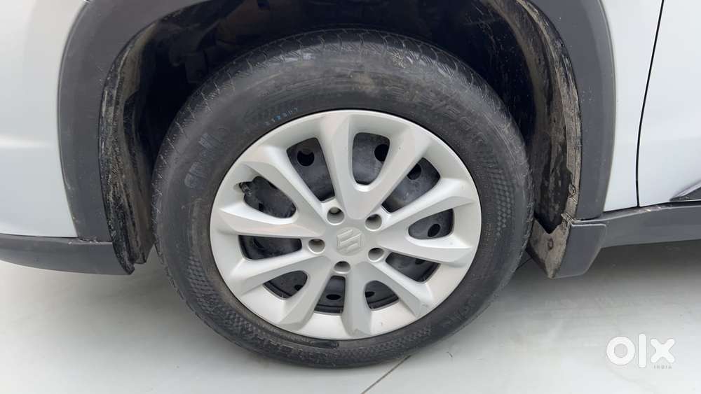 Maruti Suzuki Grand Vitara 1.5 Delta Smart Hybrid At, 2024, Petrol