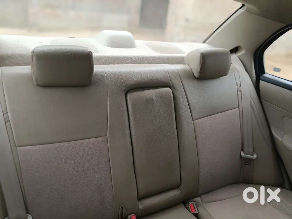 3,60,000 Dzire 2014 Hr Number