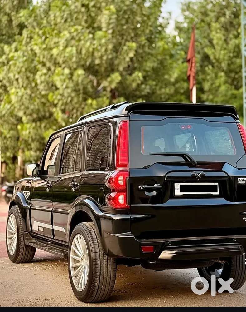 Mahindra Scorpio Classic 2023