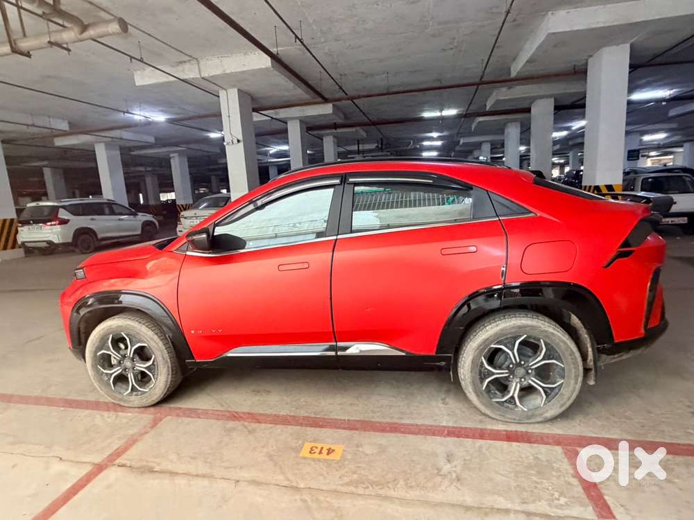 Tata Curvv 2025 Petrol Well Maintained