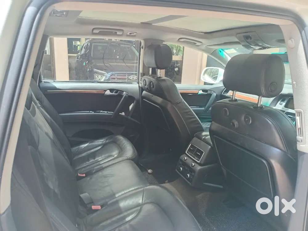 Audi Q7 2010 V8
