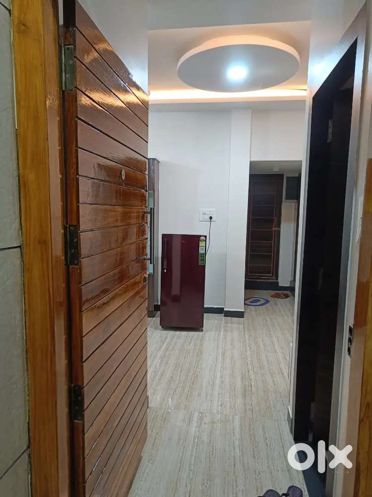 2 BHK Semi furnished Available for rent