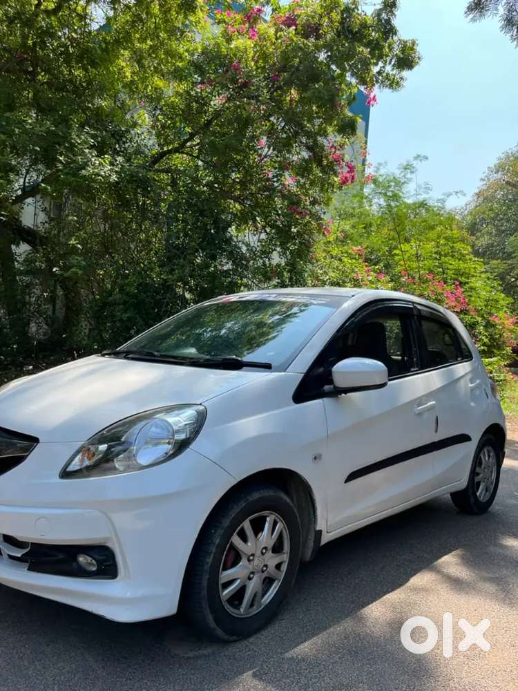 Honda Brio Mt 2014