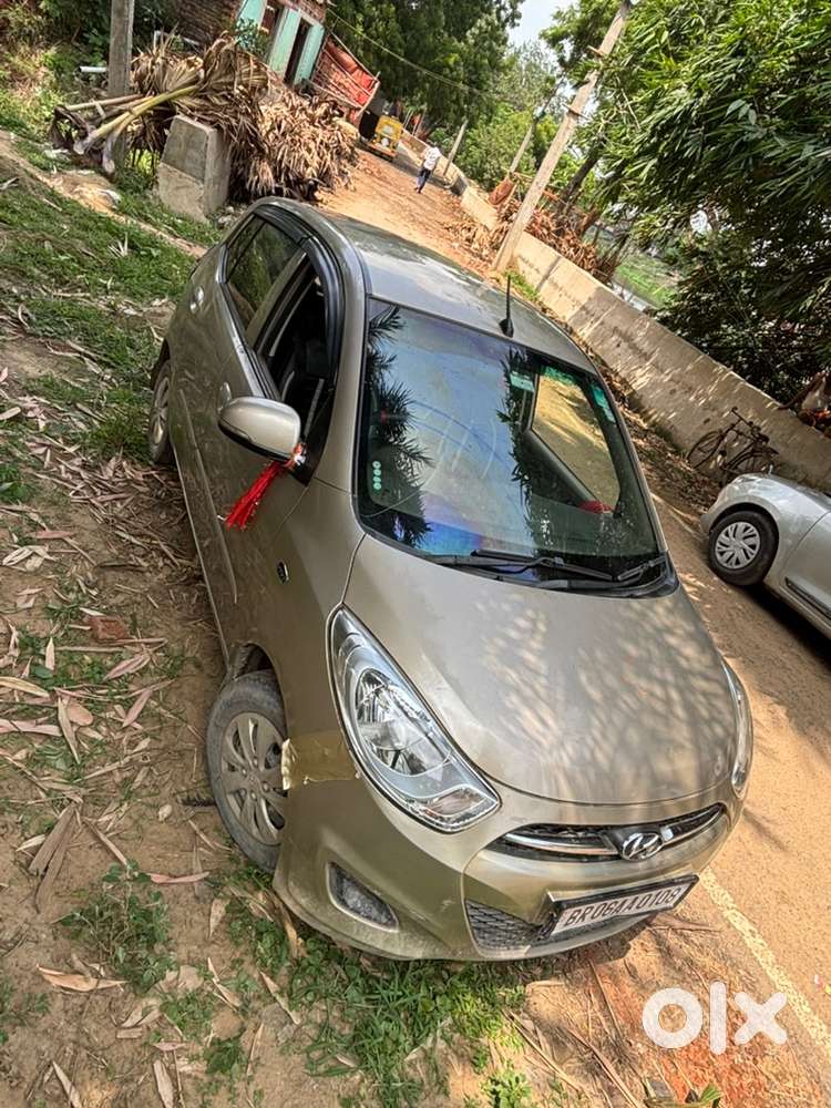 Hyundai I10 Sportz 2012 Petrol