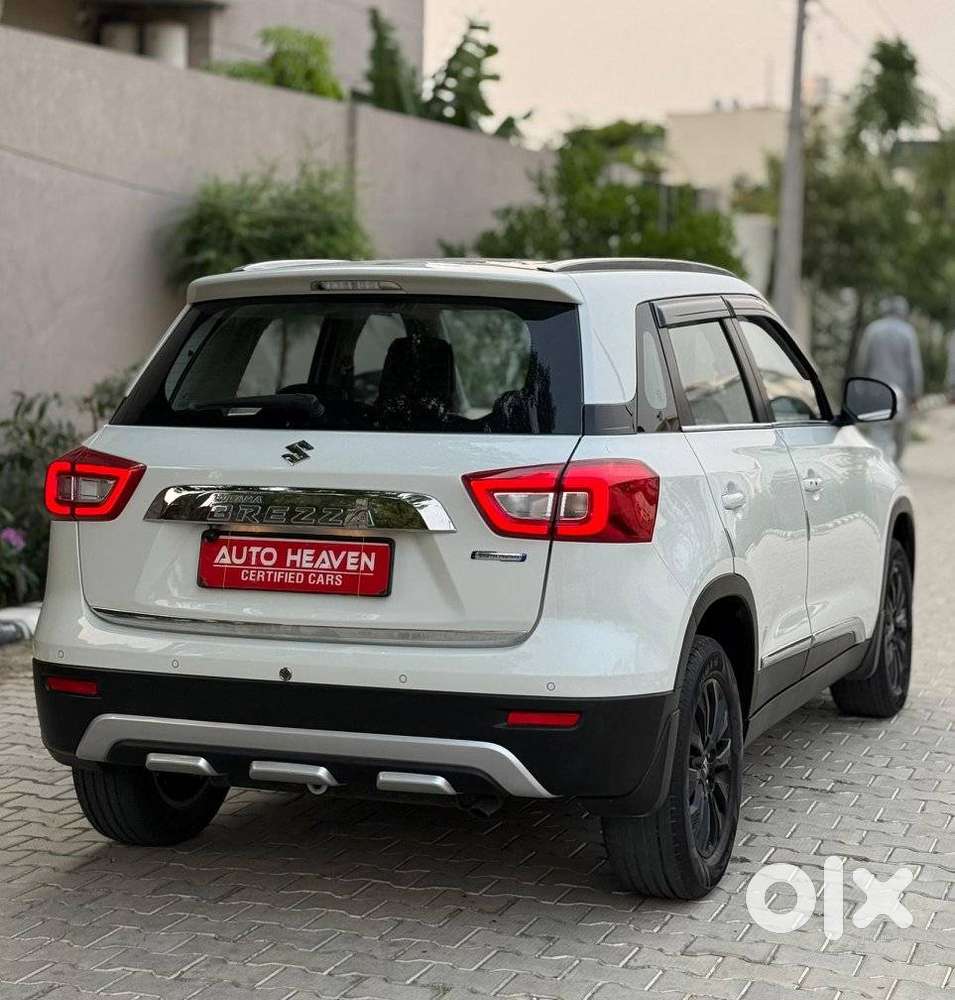 Maruti Suzuki Vitara Brezza 1.5 Zxi At, 2022, Petrol