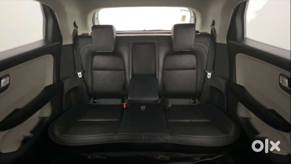 Tata Altroz 1.2 Xza Plus, 2023, Petrol