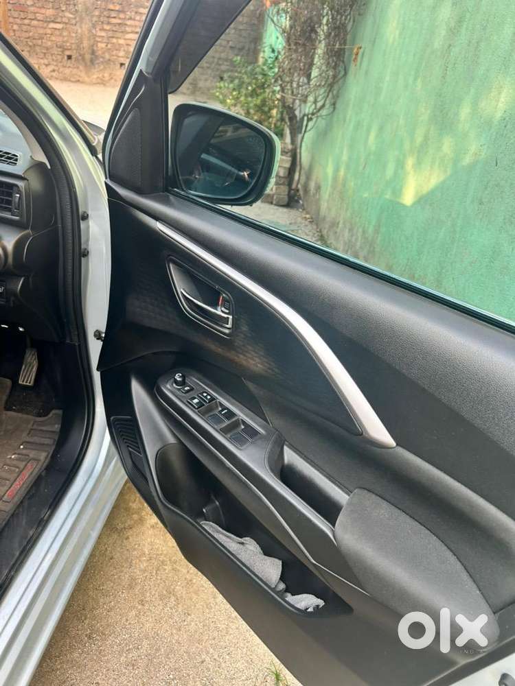 Maruti Suzuki Swift 2024 Petrol Well Maintained