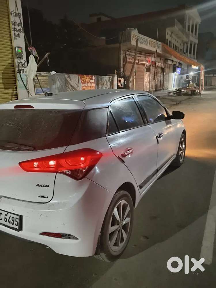 Hyundai I20 2015 Diesel 125000 Km Driven