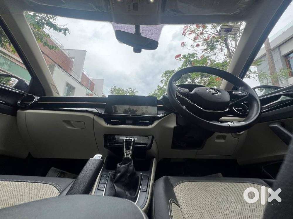 Skoda Slavia 1.0 Tsi Style At, 2024, Petrol