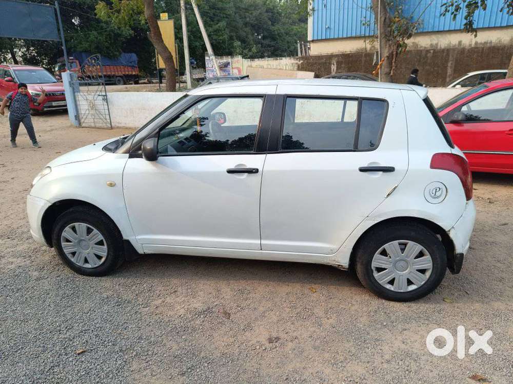 Maruti Suzuki Swift 2004-2010 Vxi Bsiv, 2007, Petrol