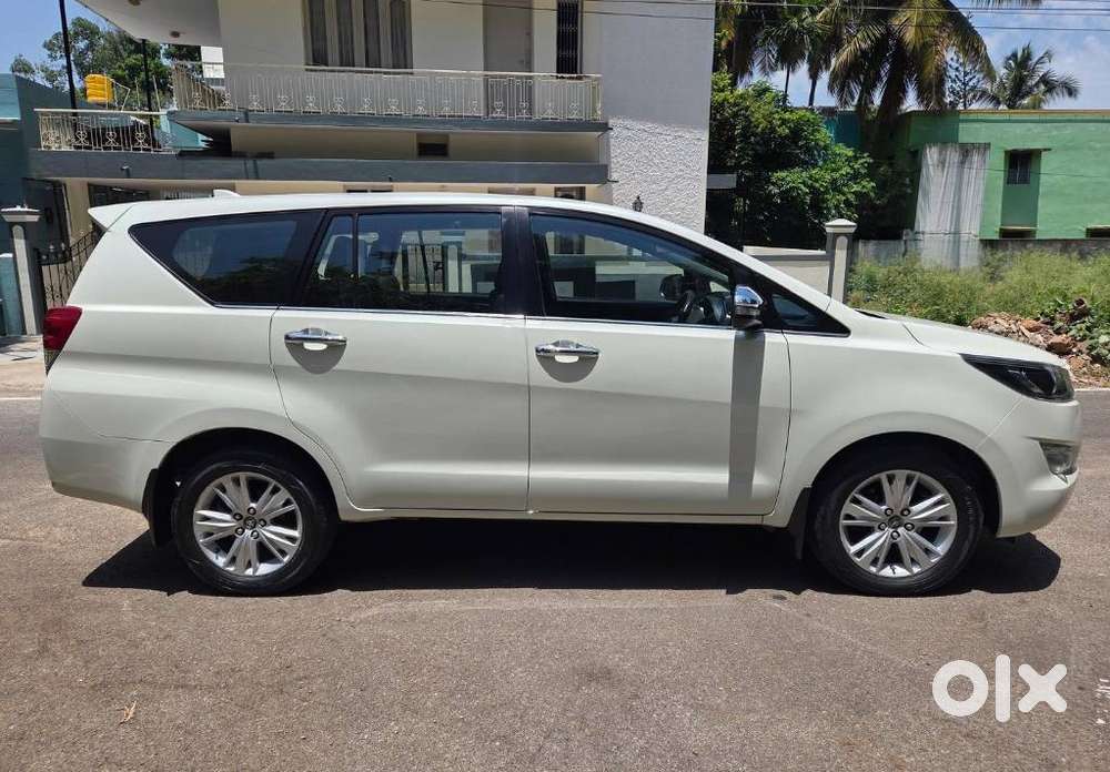 Toyota Innova Crysta 2.8z Automatic, 2018, Diesel