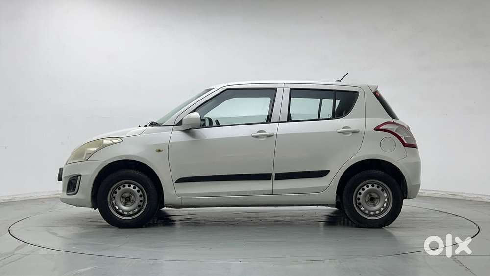 Maruti Suzuki Swift 1.2 Lxi (o), 2017, Petrol