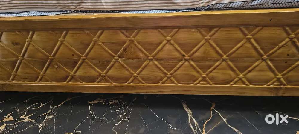 Sagwan wood king size bed
