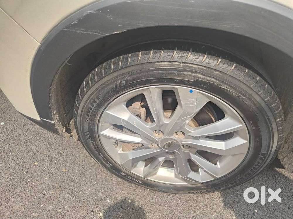 Mahindra Xuv300 W8, 2019, Petrol