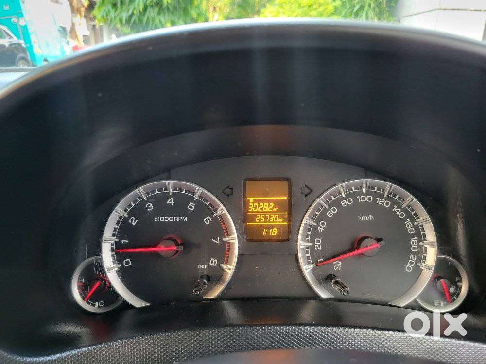 Maruti Suzuki Swift Vxi 1.2 Abs Bs-iv, 2015, Petrol