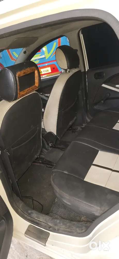 Ford Figo Zxi Petrol 2011
