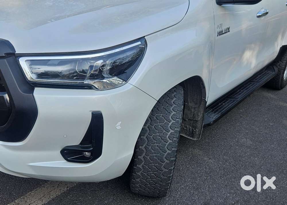Toyota Hilux 2.8 High 4x4 Mt, 2025, Petrol