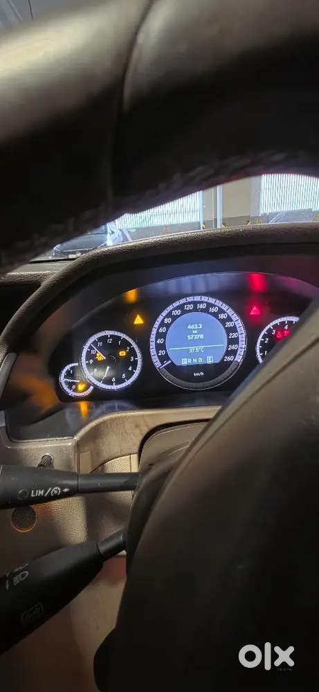 Mercedes-benz E-class 2011