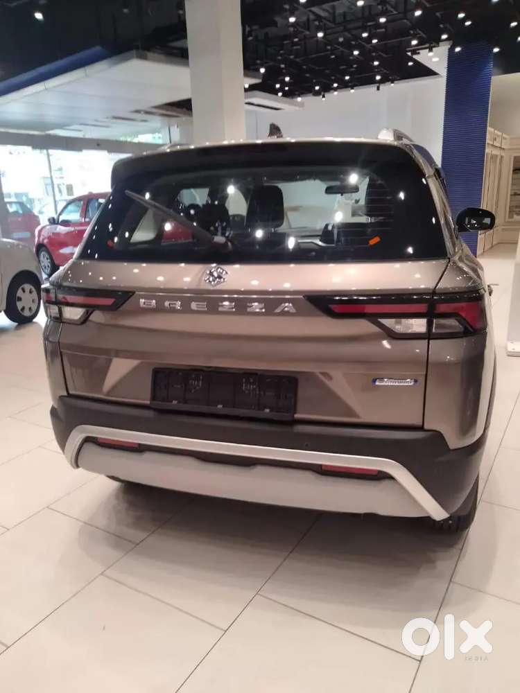 Maruti Suzuki Victoris Petrol 2026
