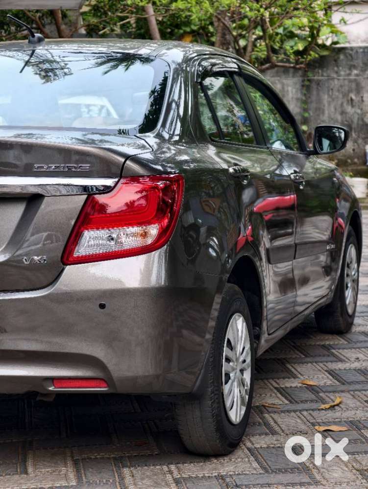 Maruti Suzuki Swift Dzire 1.2 Vxi Bsiv, 2018, Petrol