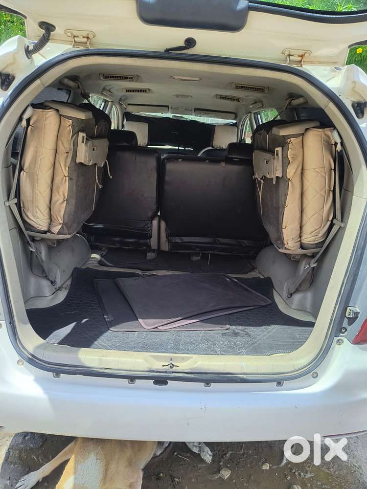 Toyota Innova Crysta 2.4 G Mt, 2017, Diesel