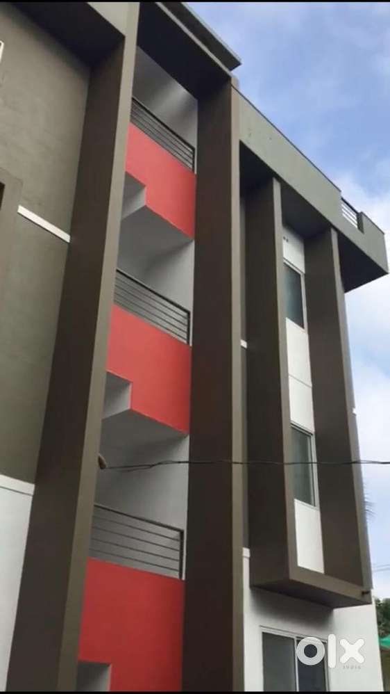 Elegant Flat for Male Executives only at Petta, Kochi For Rent