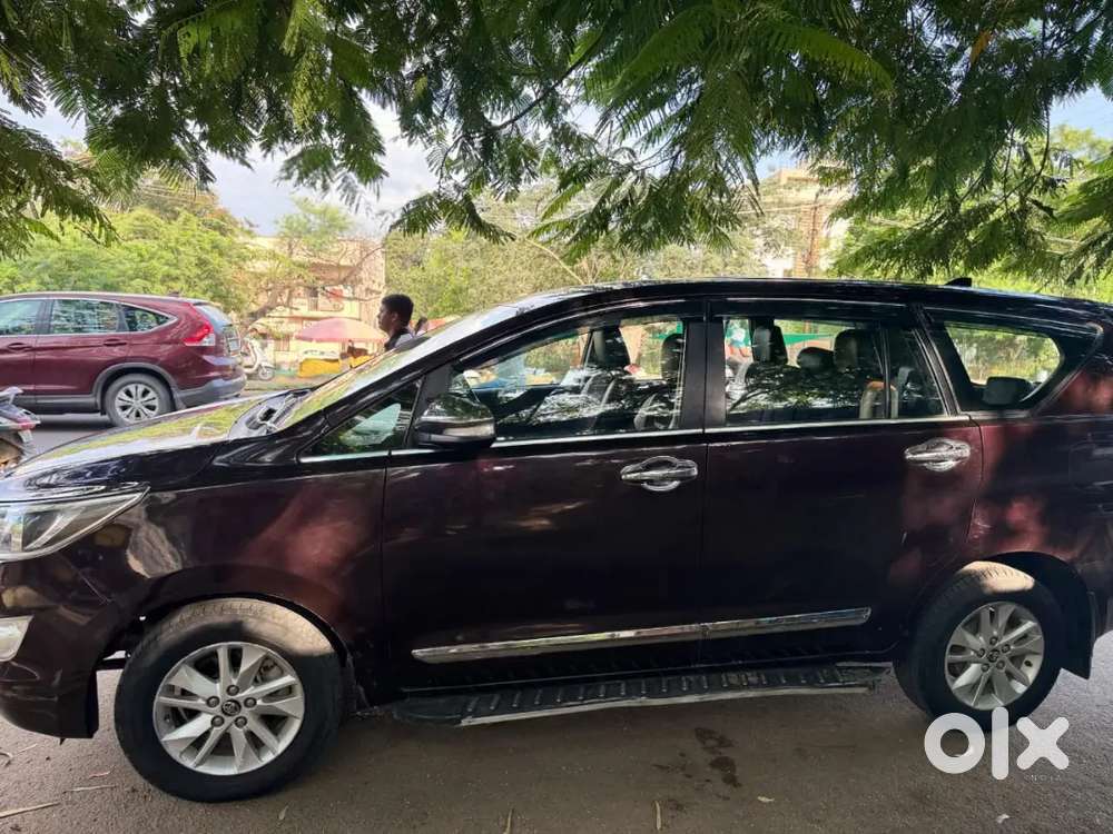 Toyota Innova Crysta 2017 Diesel 83000 Km Driven