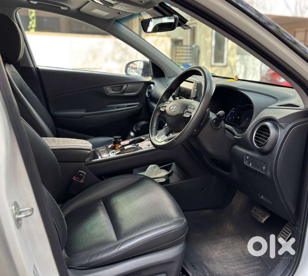 Hyundai Kona Electric Premium Dual Tone, 2023, Electric