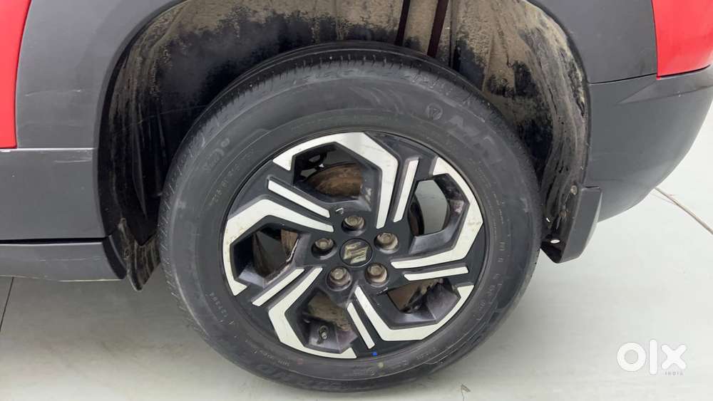 Maruti Suzuki Vitara Brezza 1.5 Zxi Plus At Dual Tone, 2022, Petrol