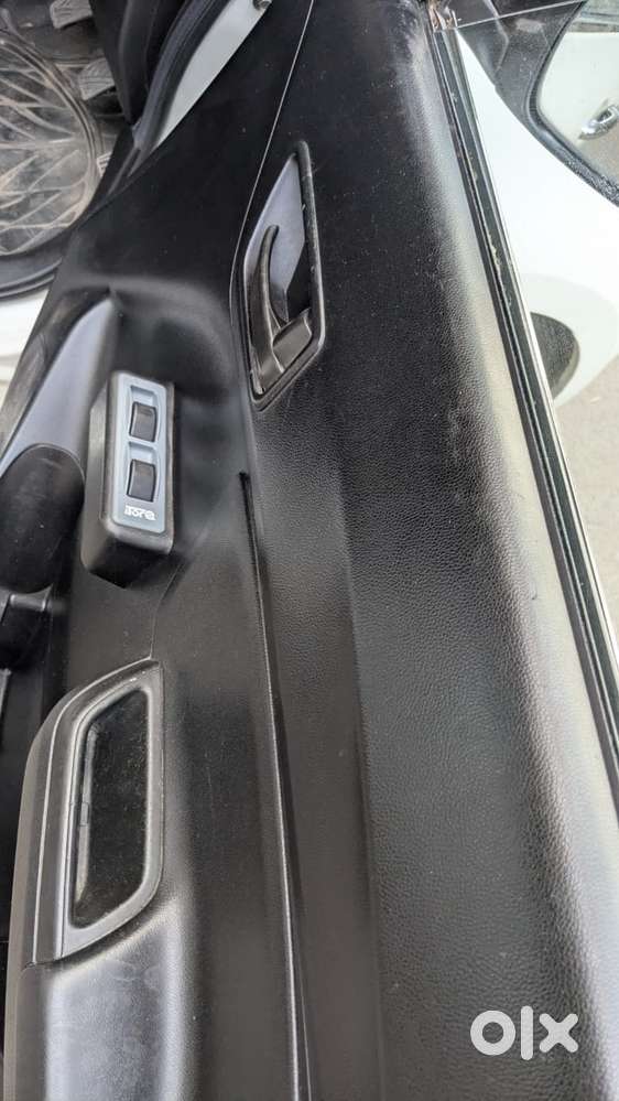 Maruti Suzuki Swift Lxi Optional-o, 2021, Petrol