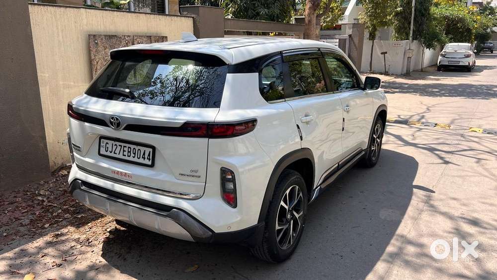 Toyota Urban Cruiser Hyryder (1.5 Neo-drive G At)