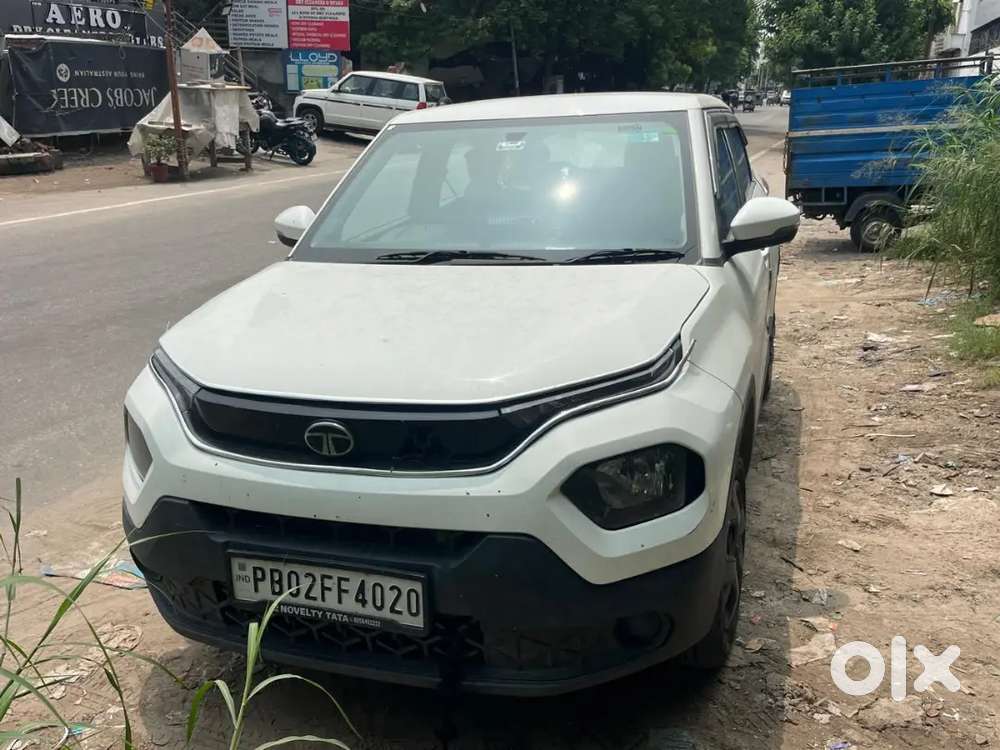 Tata Punch 1.2 Revotron 2025