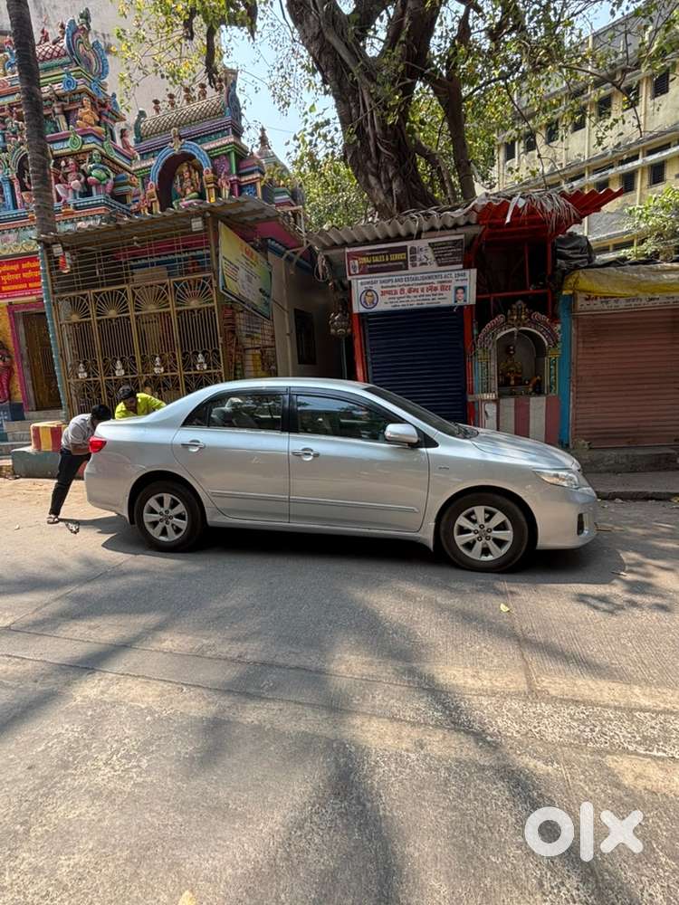 Toyota Corolla Altis 2013