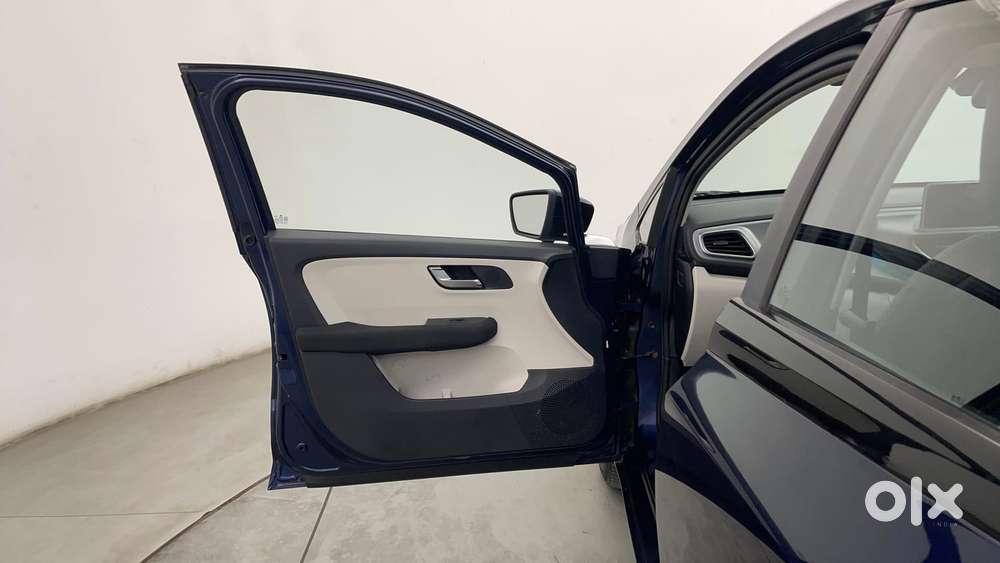 Tata Altroz 1.2 Xz Plus Petrol, 2023, Petrol