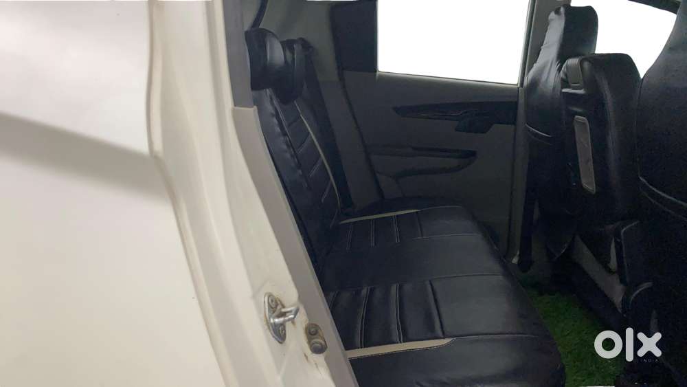 Mahindra Kuv 100 Mfalcon G80 K8, 2016, Petrol