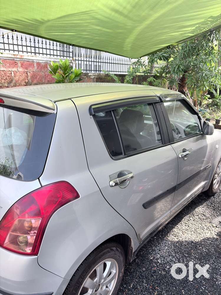 Swift Maruti Petrol 2009 Car