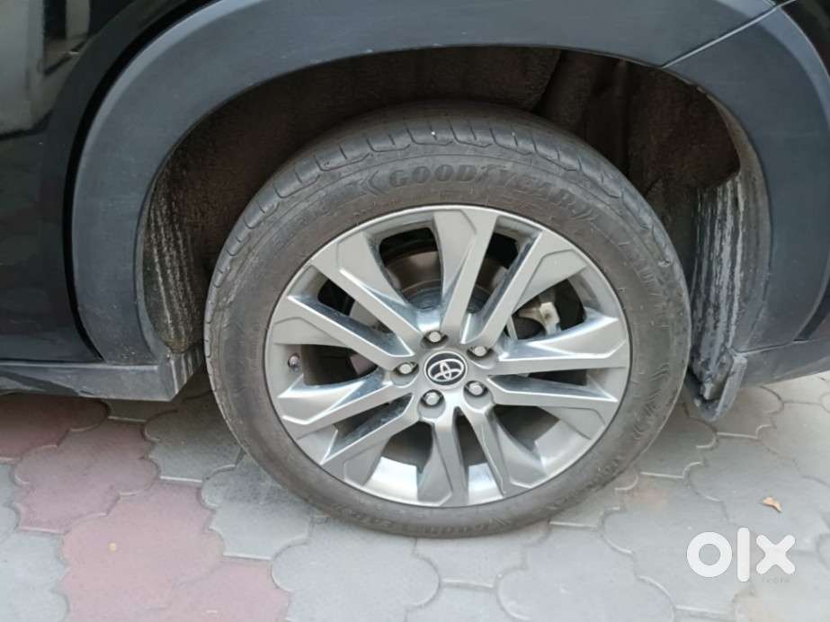 Toyota Innova Hycross 2.0 Zx Hybrid 7 Str, 2025, Petrol