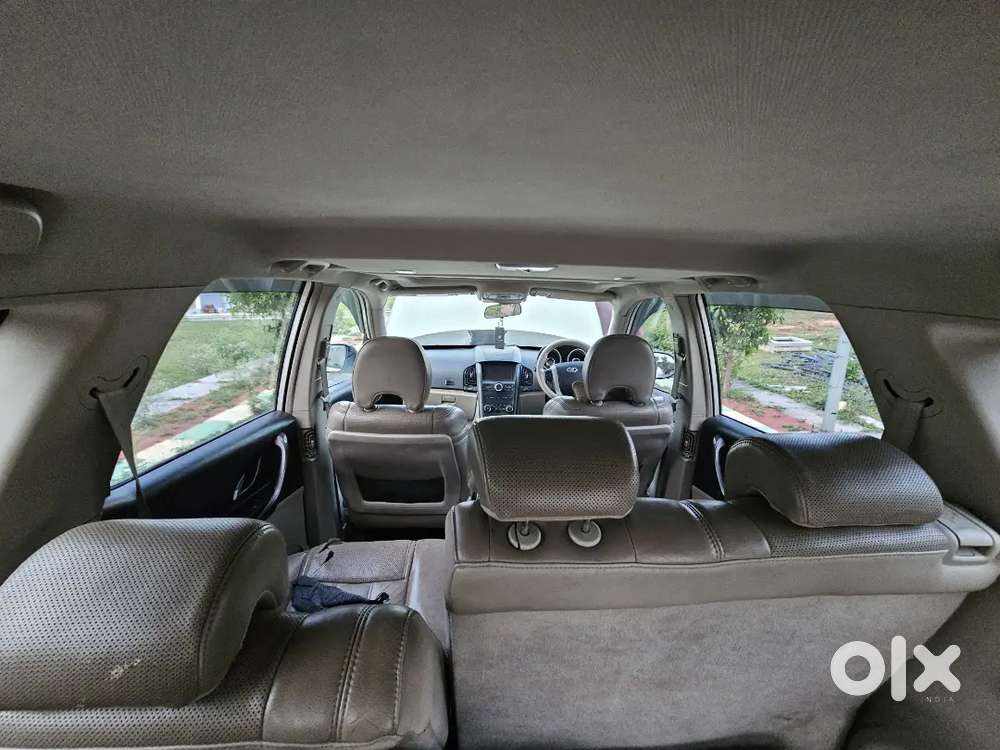 Xuv 500  W10 In Superb Condition  Well Maintained Vehicle