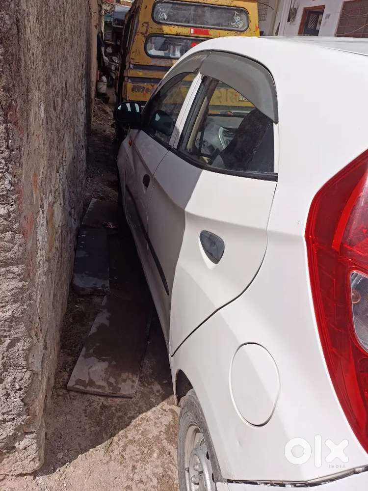 Hyundai Eon 2014 Petrol 106550 Km Driven