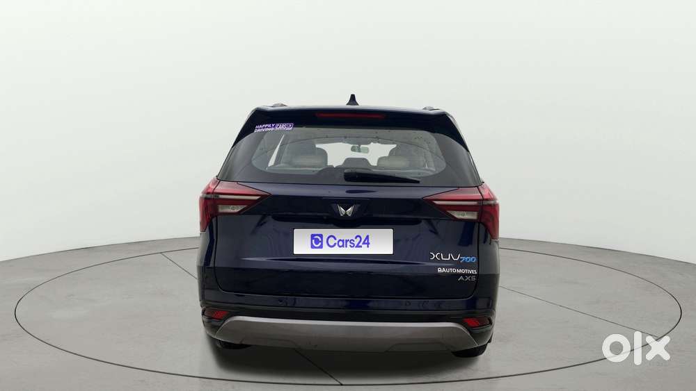 Mahindra Xuv700 2.0 Ax 5 Petrol Mt 7 Str, 2022, Petrol