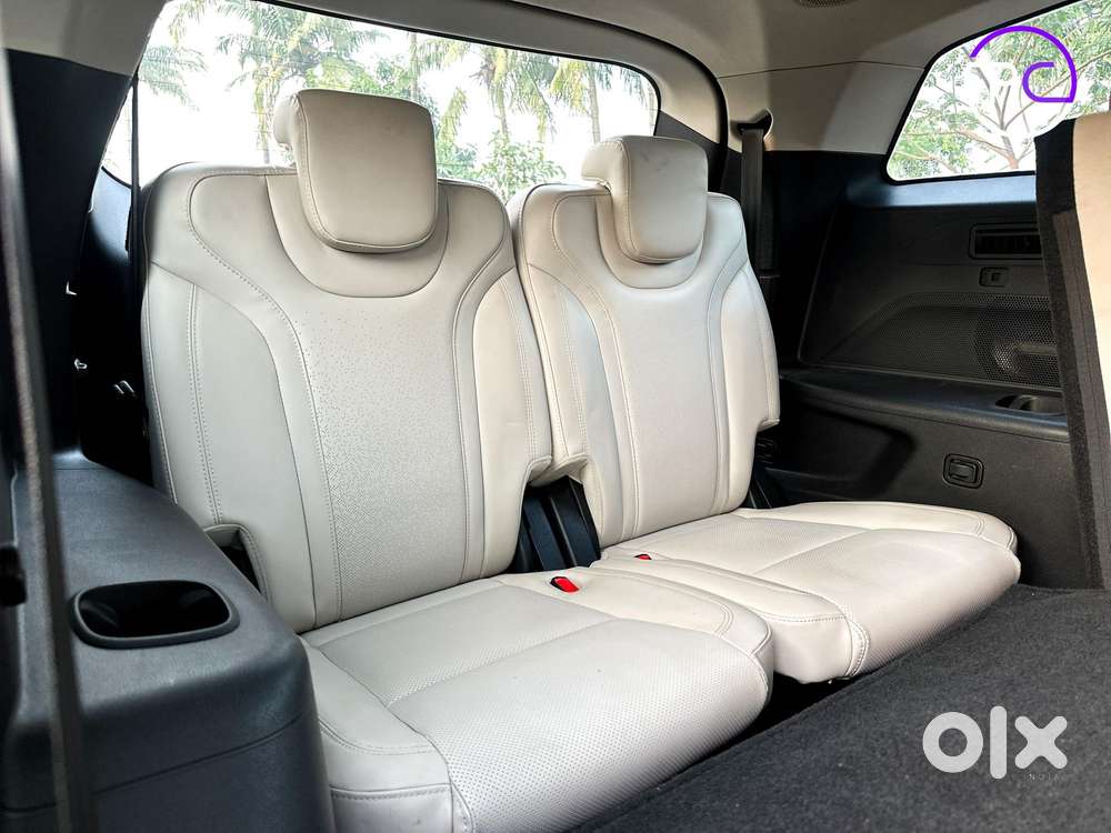 Mahindra Xuv700 2.2 Ax 7 Diesel At Luxury Pack Str, 2022, Diesel